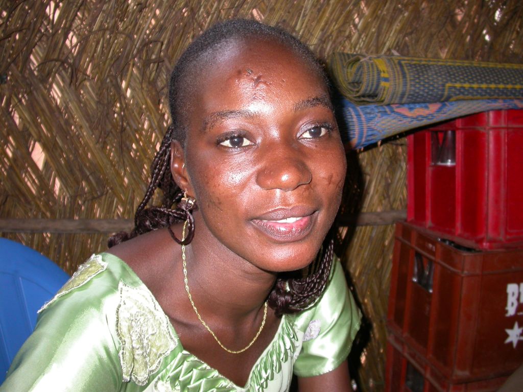 22 - Au restaurant senegalais.jpg